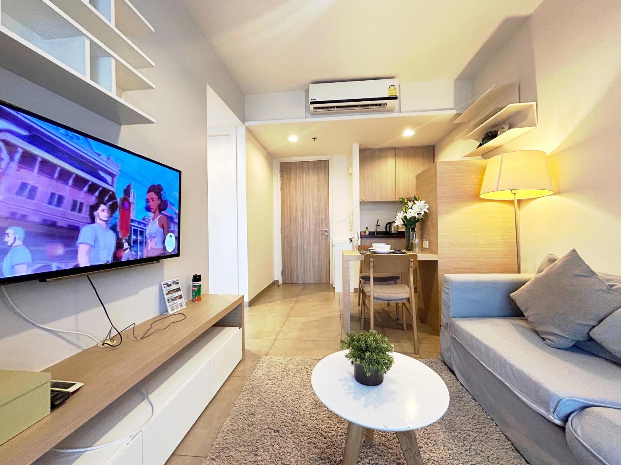 Unixx Sea View Pattaya